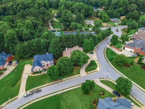 2551 Essex Ln, Atlanta GA 30331-7855 exterior