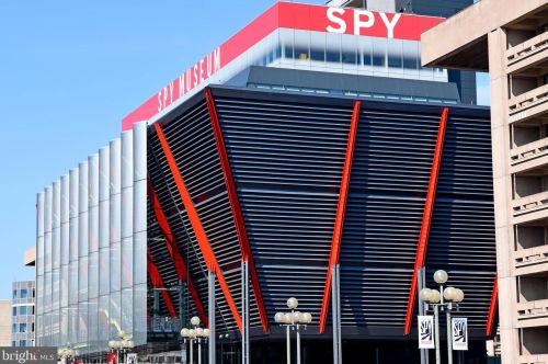 1435 4th St, Washington DC 20024-2200 exterior