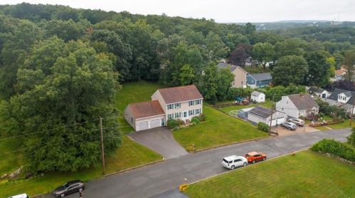 273 Oregon Ave, Woonsocket RI  02895-4959 exterior