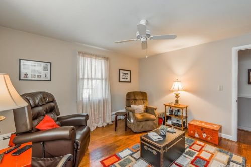 211 Frst St, Hartford CT 06118-2349 exterior