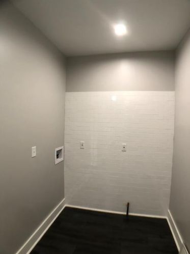 7207 Race St, Pittsburgh PA 15208-1425 exterior