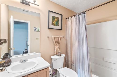 2533 Mdw Brooke Ct, Lithonia GA 30058-3844 exterior