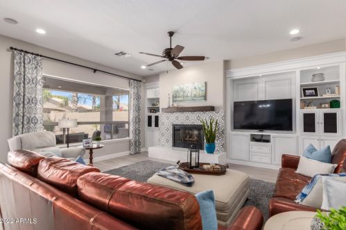 1766 Kaibab Dr, Chandler AZ 85249-3072 exterior