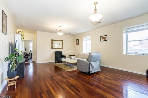 37 New York Ave, Newark NJ  07105-1281 exterior