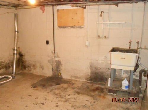 1624 Stockbridge Ave, Kalamazoo MI 49001-4019 exterior