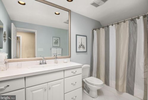 9821 Avenel Farm Dr, Rockville MD  20854-5414 exterior