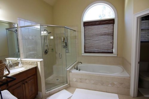 403 Forrest Ln, Gainesville GA 30501-3265 exterior