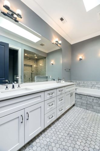 1350 Oakley Blvd, Chicago IL 60622-1848 exterior