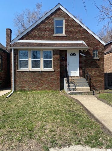 10334 Oglesby Ave, Chicago IL  60617-5631 exterior