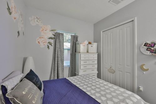 8704 El Portal Dr, Tampa FL  33604-1223 exterior