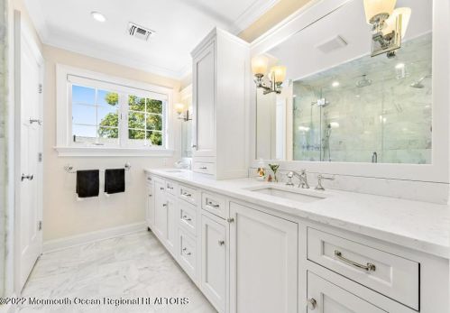 33 Park Ave, Locust NJ  07760-1523 exterior