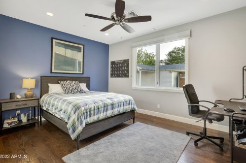 5828 3rd Ave, Phoenix AZ 85086-7201 exterior