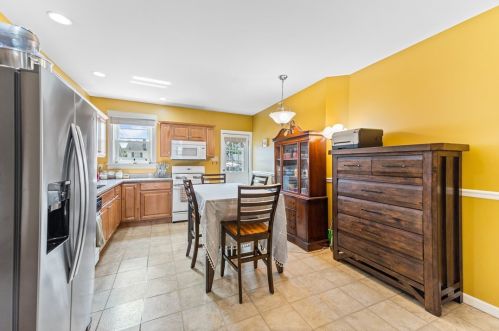 1704 Jancey St, Pittsburgh PA  15206-1146 exterior