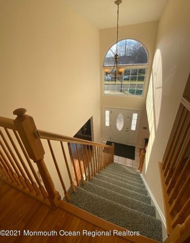 57 Dunham Ave, Edison NJ 08817-3362 exterior