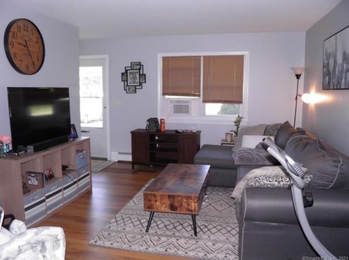 52 Carol Ave, Killingly CT 06239-4244 exterior