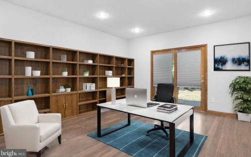 1 Madison Ct, Southampton NJ  08088-9046 exterior