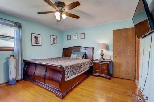 4272 72nd St, Milwaukee WI  53216-1038 exterior