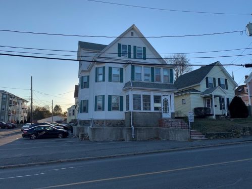 15 Prospect St, Woburn MA 01801-4219 exterior