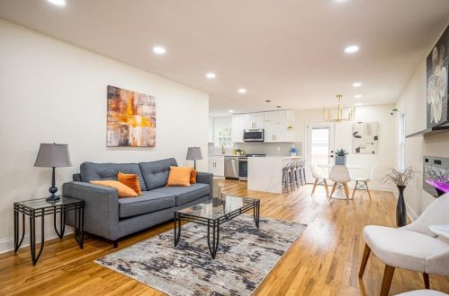 1430 Centra Villa Dr, Atlanta GA  30311-3426 exterior