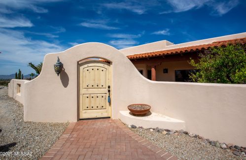 4611 Blue Mountain Dr, Tucson, AZ 85718-3560