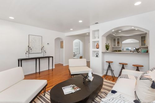 1006 Cassidy St, Oceanside CA 92054-6031 exterior