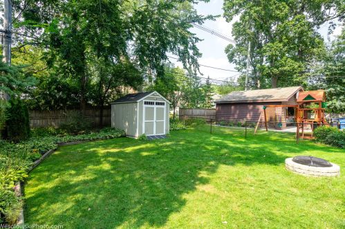 6908 Tonty Ave, Chicago IL 60646-1337 exterior