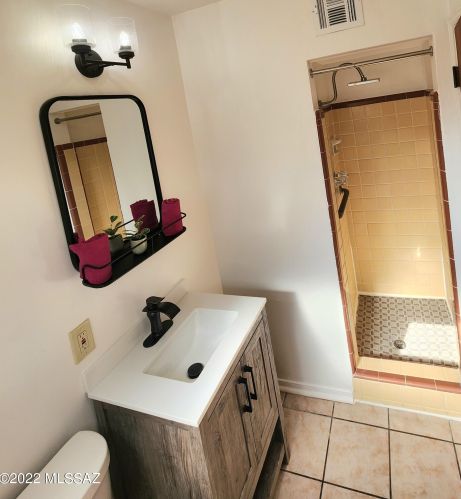 4814 Helen St, Tucson AZ 85719-4423 exterior