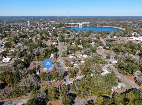 210 Michigan St, Defuniak Springs FL 32435-2628 exterior