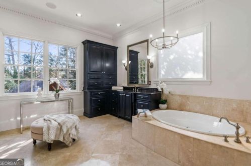 700 Brookwoods Trce, Atlanta GA 30342-2473 exterior