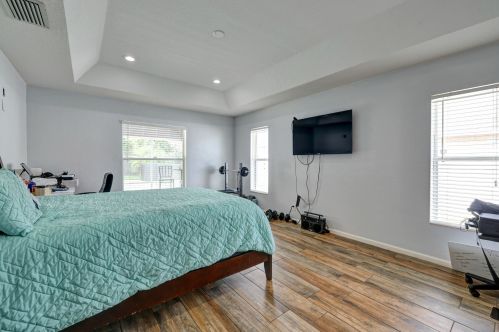 912 Paar Dr, Fort Pierce FL 34953-5623 exterior