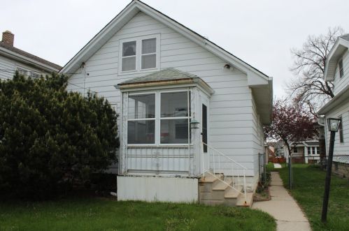 3417 9, Milwaukee WI 53206-2811 exterior