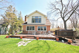 926 River Terrace Dr, Volo, IL 60051-9511