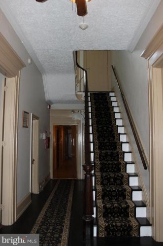 123 Main St, Pilesgrove NJ 08098-1226 exterior