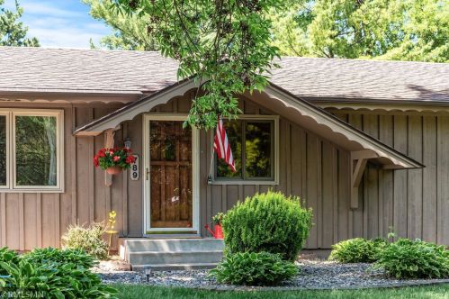 789 Heather Dr, Saint Paul, MN 55126-3117