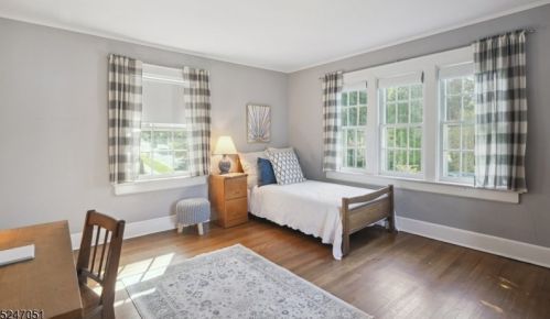 13 Cres, Maplewood NJ 07040-2708 exterior