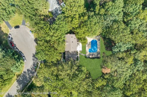 5 Dickens Ct, Jackson Twp NJ  08527-2844 exterior