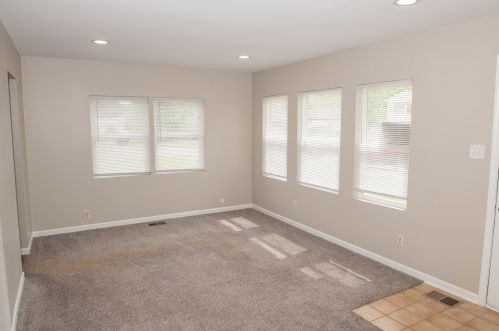 1703 Hosmer Ln, Joliet IL 60403-2033 exterior