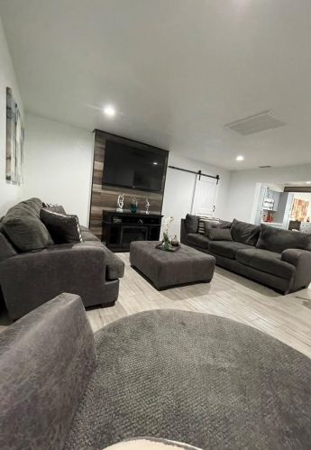 7019 Blossom Ave, Tampa FL 33614-3137 exterior