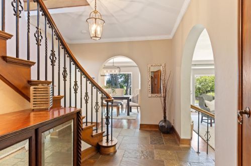 4108 Lake Dr, Milwaukee, WI 53211-1719