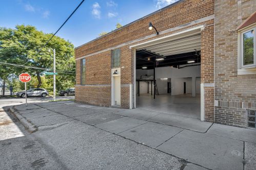 1411 Potter Ave, Milwaukee WI 53207-2115 exterior