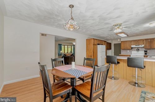 7197 Un Deposit Rd, Hummelstown PA 17036-9213 exterior