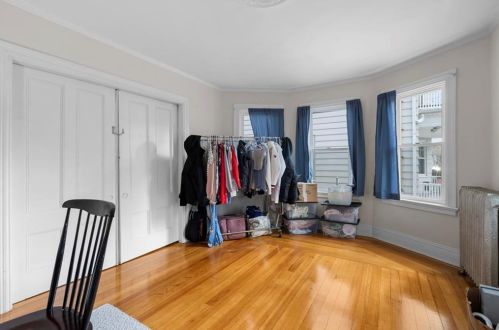 113 Oakland Ave, Providence RI 02908-3632 exterior