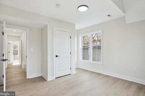 401 Boyd Ave, Silver Spring MD 20912-5404 exterior