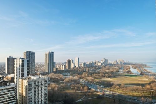 1515 Astor St, Chicago IL  60610-1627 exterior