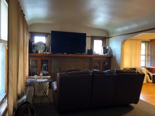 4823 24th Pl, Milwaukee, WI 53209-5630