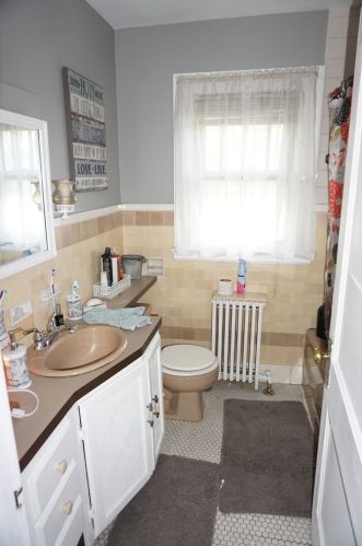 20 Elmwood Ave, Waukegan IL 60085-4611 exterior