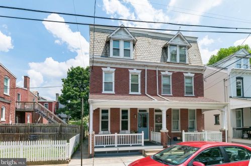 255 Elm St, Lancaster, PA 17603-3445
