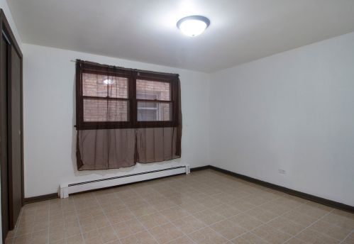 12539 Marshfield Ave, Chicago IL 60827-5940 exterior