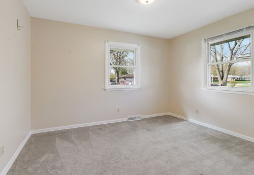 2717 Dougall Rd, Joliet IL 60433-1734 exterior