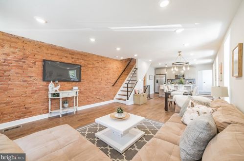 4207 Houghton St, Philadelphia PA  19128-1722 exterior